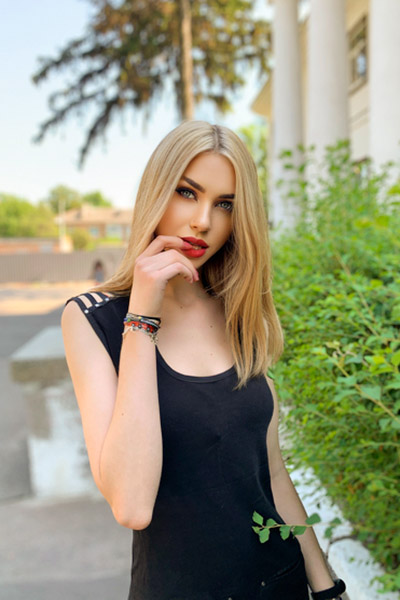 Joyful Valeria, 23 y.o. from Bila Tserkva, Ukraine with Golden hair