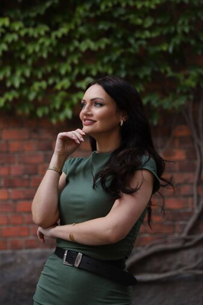 Alluring Presence: Yulia, 35 y.o. from Stockholm, Sweden — VeronikaLove