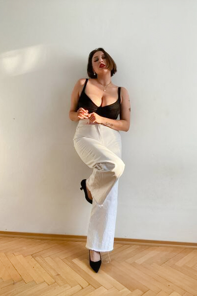 Captivating Elegance: Lubov, 27 y.o. from Lodz, Poland — VeronikaLove