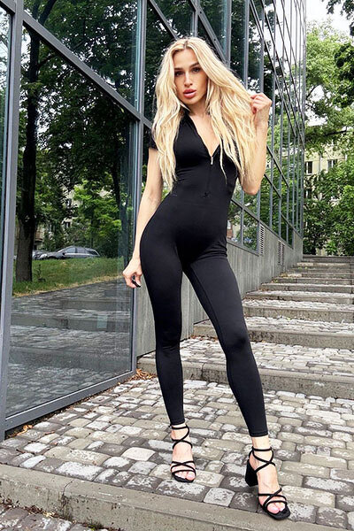 Sparkling Essence: Yana, 37 y.o. from Zaporizhzhia, Ukraine — VeronikaLove