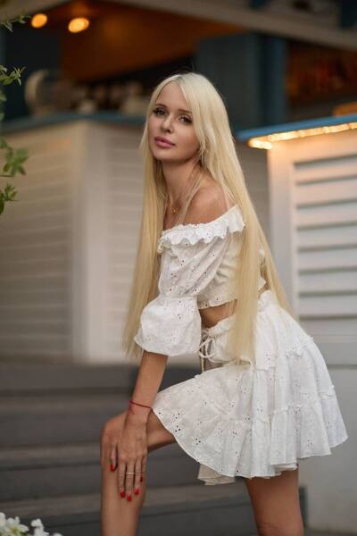 Timeless Grace: Anna, 42 y.o. from Odesa, Ukraine — VeronikaLove