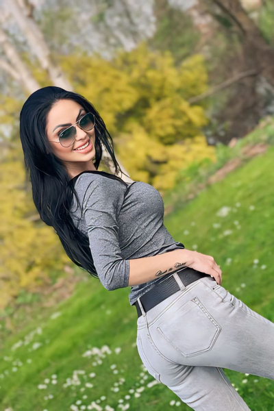 Radiant Anastasia, 40 y.o. from Kyiv, Ukraine with Black hair — VeronikaLove