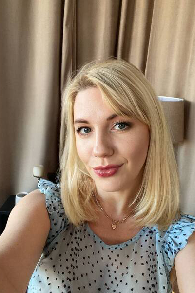 Enigmatic Charm: Ekaterina, 41 y.o. from Kyiv, Ukraine — VeronikaLove
