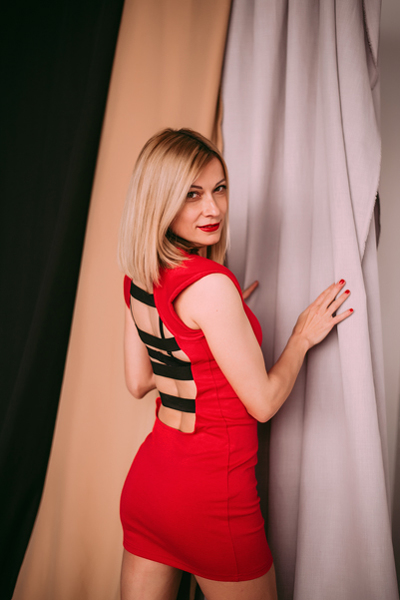 Angelic Grace: Anna, 44 y.o. from Mykolaiv, Ukraine — VeronikaLove