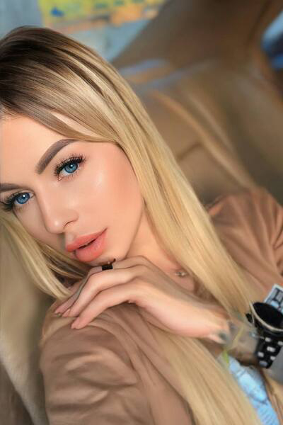 Alluring Yana, 36 y.o. from Riga, Latvia with Blonde hair — VeronikaLove