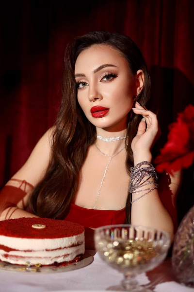 Dazzling Aura: Diana, 23 y.o. from Zaporizhzhia, Ukraine — VeronikaLove