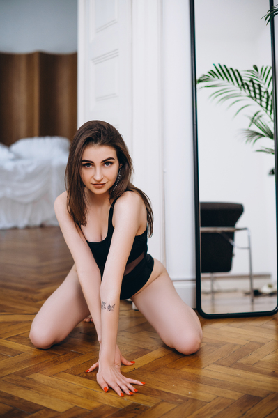 Captivating Ivanna, 21 y.o. from Plzen, Czech Republic with Light-brown hair — VeronikaLove