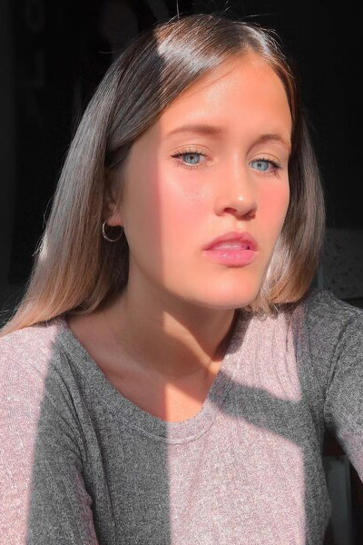Mystical Presence: Maria, 26 y.o. from London, United Kingdom — VeronikaLove