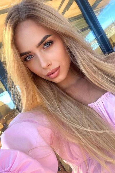 Vibrant Natalya, 25 y.o. from Kyiv, Ukraine with Blonde hair — VeronikaLove