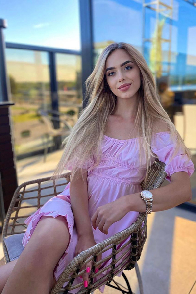 Vibrant Natalya, 25 y.o. from Kyiv, Ukraine with Blonde hair — VeronikaLove