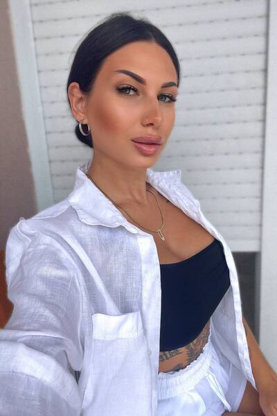 Mystical Presence: Victoriia, 24 y.o. from Antalya Ili, Turkey — VeronikaLove