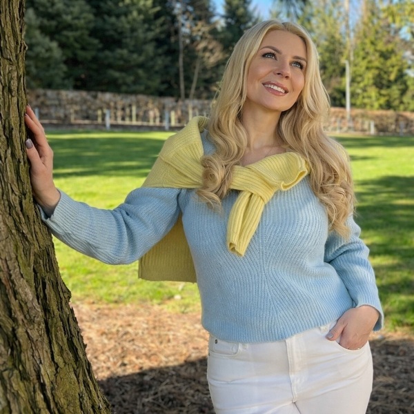 Vivacious Vision: Tetiana, 50 y.o. from , United Kingdom — VeronikaLove