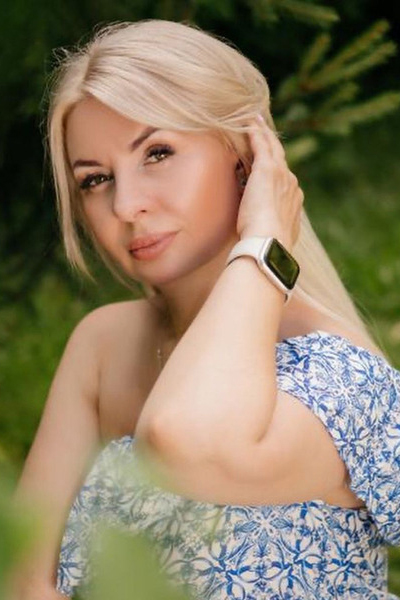 Vivacious Vision: Tetiana, 48 y.o. from , United Kingdom — VeronikaLove