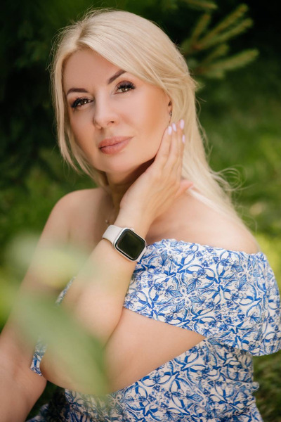 Vivacious Vision: Tetiana, 48 y.o. from , United Kingdom — VeronikaLove