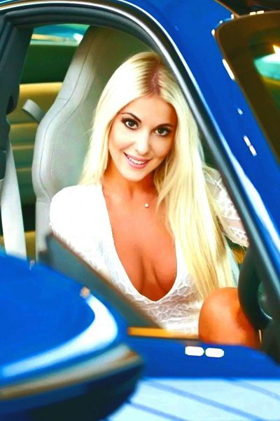 Captivating Anna, 39 y.o. from Kyiv, Ukraine with Blonde hair — VeronikaLove