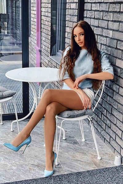 Enigmatic Irina, 39 y.o. from Uman, Ukraine with Black hair — VeronikaLove