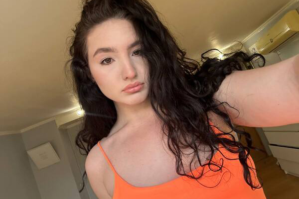 Radiant Beauty: Karolina, 23 y.o. from Ivano-Frankivsk, Ukraine — VeronikaLove