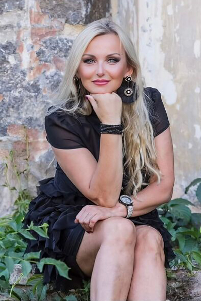 Enchanting Presence: Diana, 56 y.o. from Tallinn, Estonia — VeronikaLove