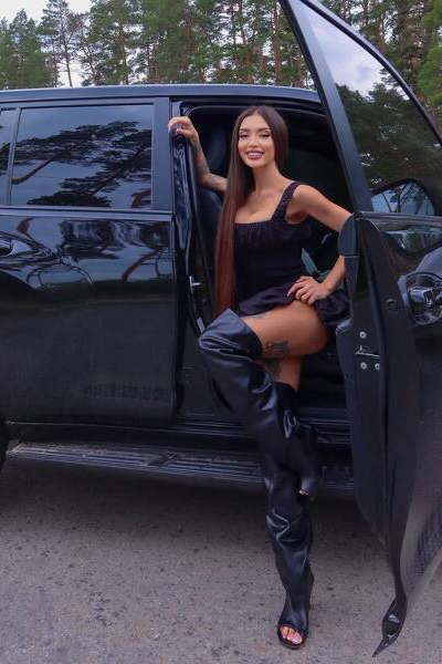 Ethereal Elegance: Victoriya, 24 y.o. from Dnipro, Ukraine — VeronikaLove
