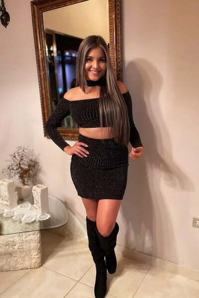 Captivating Melany Melissa, 27 y.o. from California, United States with Light-brown hair — VeronikaLove
