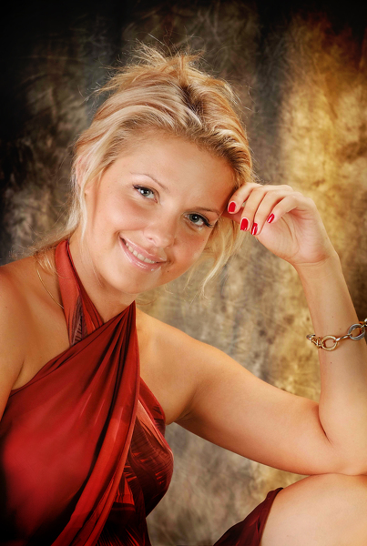Joyful Olga, 47 y.o. from Kyiv, Ukraine with Blonde hair — VeronikaLove