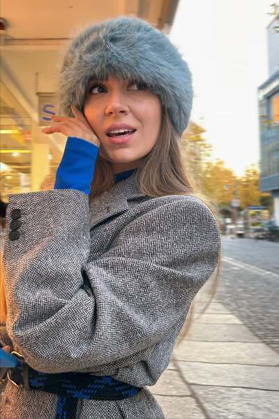 Ethereal Charm: Olga, 40 y.o. from Poltava, Ukraine — VeronikaLove