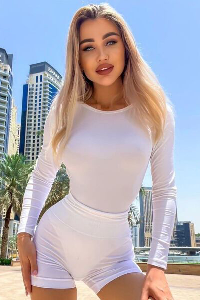 Graceful Presence: Diana, 29 y.o. from Odesa, Ukraine — VeronikaLove