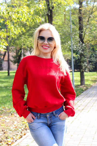 Dazzling Aura: Ella, 50 y.o. from Kryvyi Rih, Ukraine — VeronikaLove