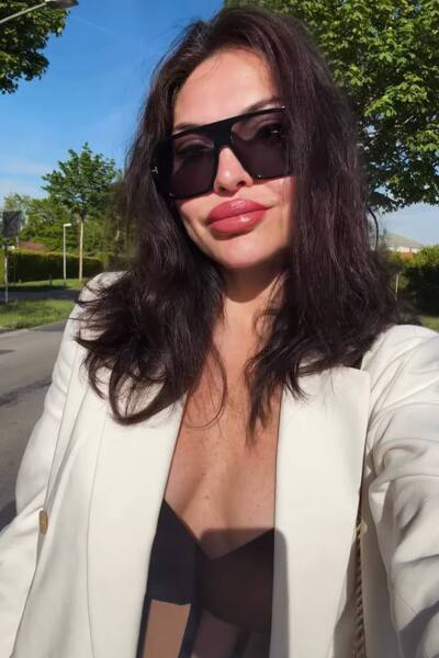 Timeless Beauty: Katerina, 41 y.o. from Kyiv, Ukraine — VeronikaLove