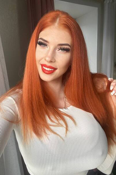 Radiant Allure: Anastasiia, 26 y.o. from Kyiv, Ukraine — VeronikaLove