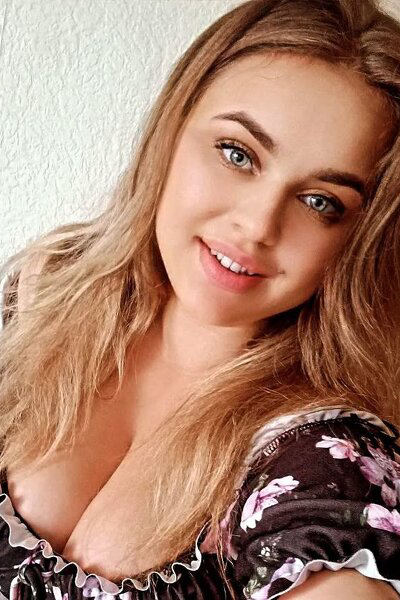 Divine Presence: Diana, 25 y.o. from Kyiv, Ukraine — VeronikaLove