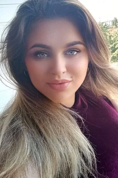 Divine Presence: Diana, 25 y.o. from Kyiv, Ukraine — VeronikaLove