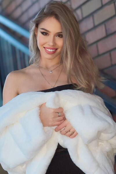 Joyful Bella, 24 y.o. from Astana, Kazakhstan with Dark-brown hair — VeronikaLove