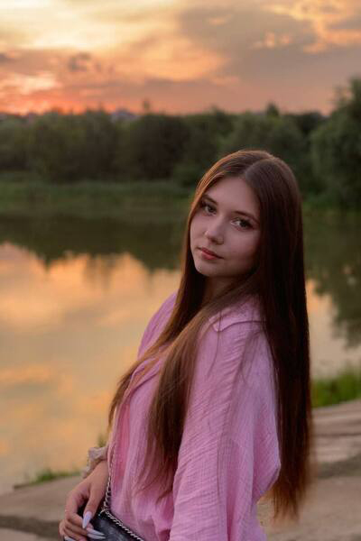 Angelic Grace: Marianna, 18 y.o. from Dnipro, Ukraine — VeronikaLove