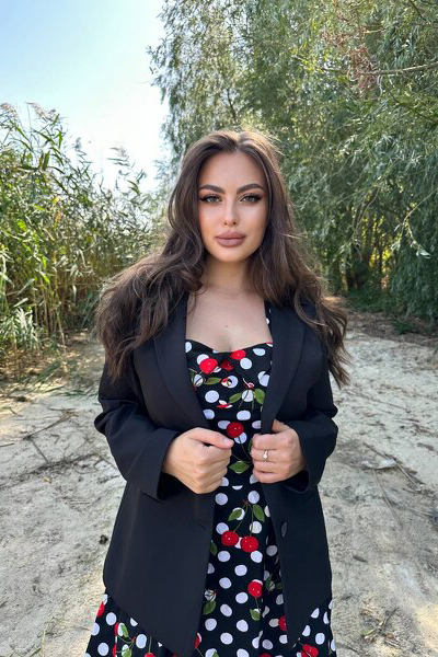 Ethereal Irina, 29 y.o. from Cherkasy, Ukraine with Brown hair — VeronikaLove