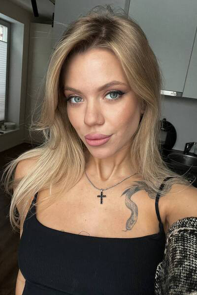 Joyful Sonja, 22 y.o. from Tallinn, Estonia with Blonde hair — VeronikaLove