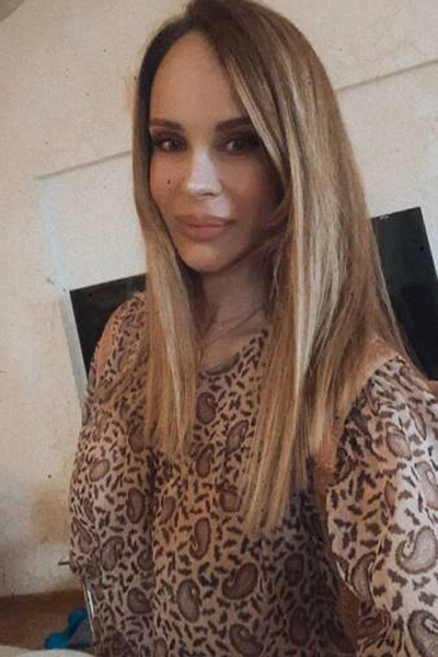 Radiant Natalia, 49 y.o. from Kyiv, Ukraine with Blonde hair — VeronikaLove