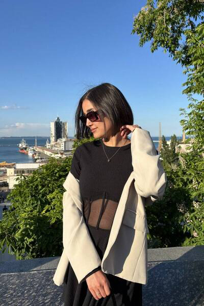 Serene Anna, 23 y.o. from Odesa, Ukraine with Brown hair — VeronikaLove