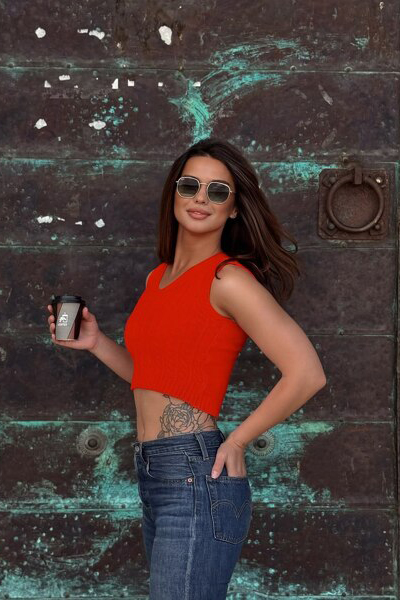 Radiant Allure: Veronica, 28 y.o. from Chisinau, Moldova — VeronikaLove