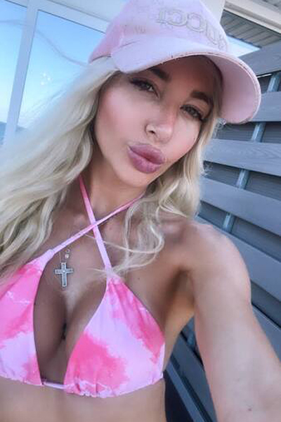 Ethereal Charm: Anjela, 31 y.o. from Odesa, Ukraine — VeronikaLove