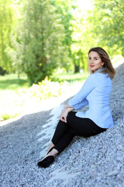 Angelic Grace: Lyudmila, 42 y.o. from Rivne, Ukraine — VeronikaLove