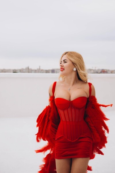 Enchanting Charisma: Alina, 35 y.o. from Vinnytsia, Ukraine — VeronikaLove