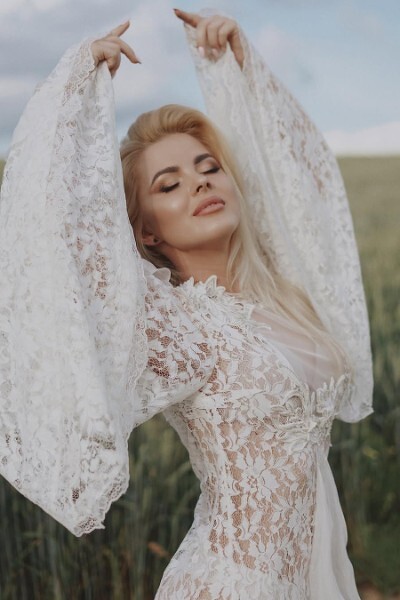 Enchanting Charisma: Alina, 35 y.o. from Vinnytsia, Ukraine — VeronikaLove