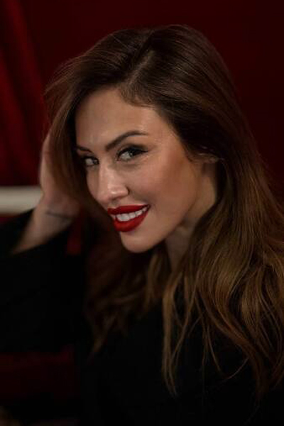 Dazzling Irina, 36 y.o. from Kyiv, Ukraine with Blonde hair — VeronikaLove