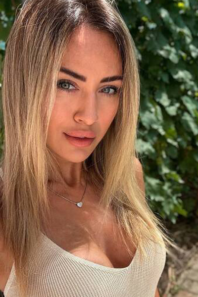 Dazzling Irina, 36 y.o. from Kyiv, Ukraine with Blonde hair — VeronikaLove