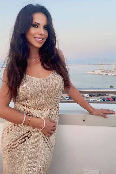 Enchanting Andrea, 27 y.o. from Rome	, Italy with Black hair — VeronikaLove