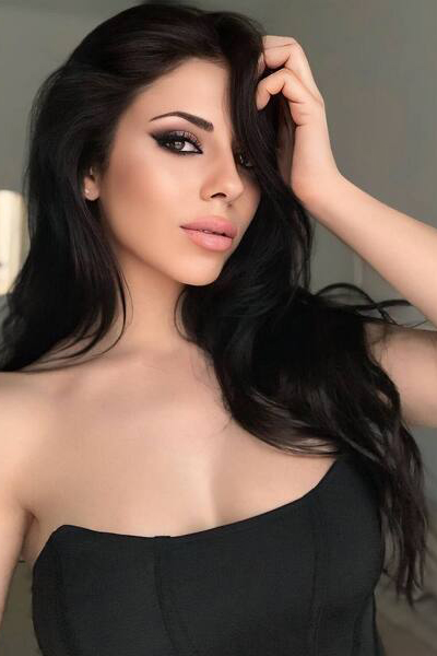 Enchanting Andrea, 27 y.o. from Rome	, Italy with Black hair — VeronikaLove