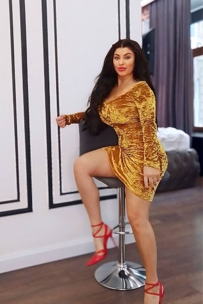 Mystical Allure: Lesia, 47 y.o. from Kyiv, Ukraine — VeronikaLove