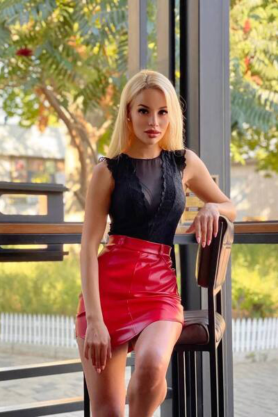 Magnetic Charm: Vladislava, 28 y.o. from Kharkiv, Ukraine — VeronikaLove