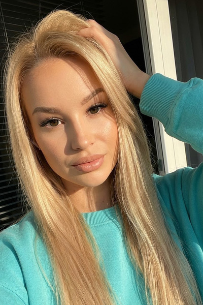 Magnetic Charm: Vladislava, 30 y.o. from Kharkiv, Ukraine — VeronikaLove